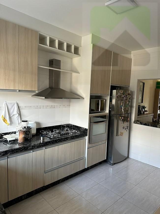 Sobrado, 3 quartos, 186 m² - Foto 7