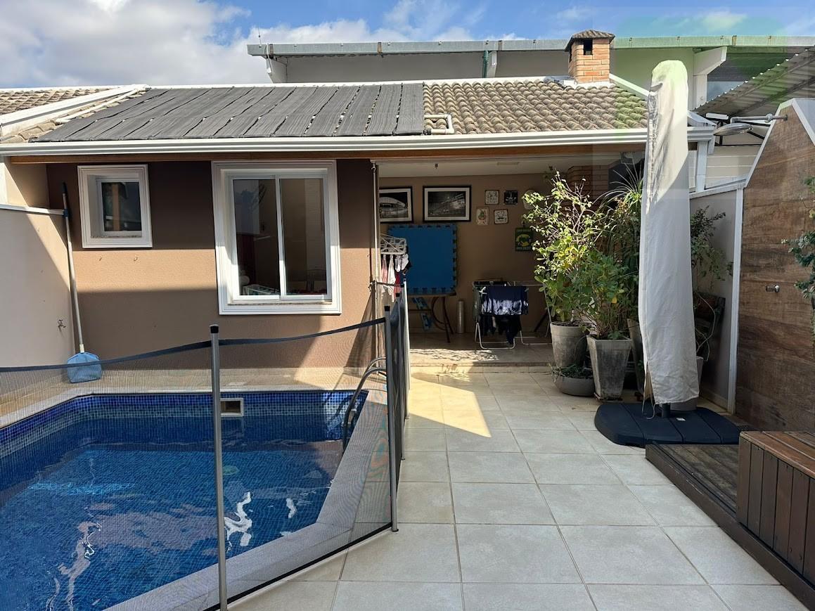 Sobrado, 3 quartos, 186 m² - Foto 1