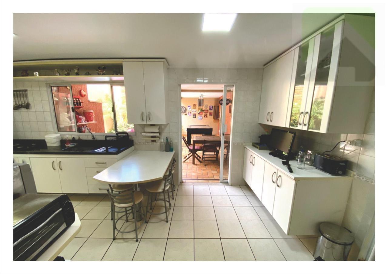 Sobrado à venda com 3 quartos, 130m² - Foto 11