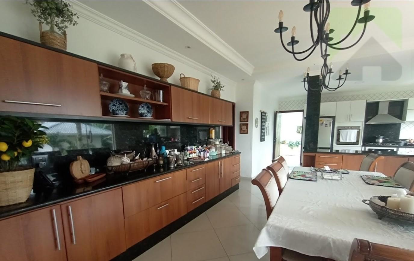 Sobrado à venda com 4 quartos, 1500m² - Foto 43