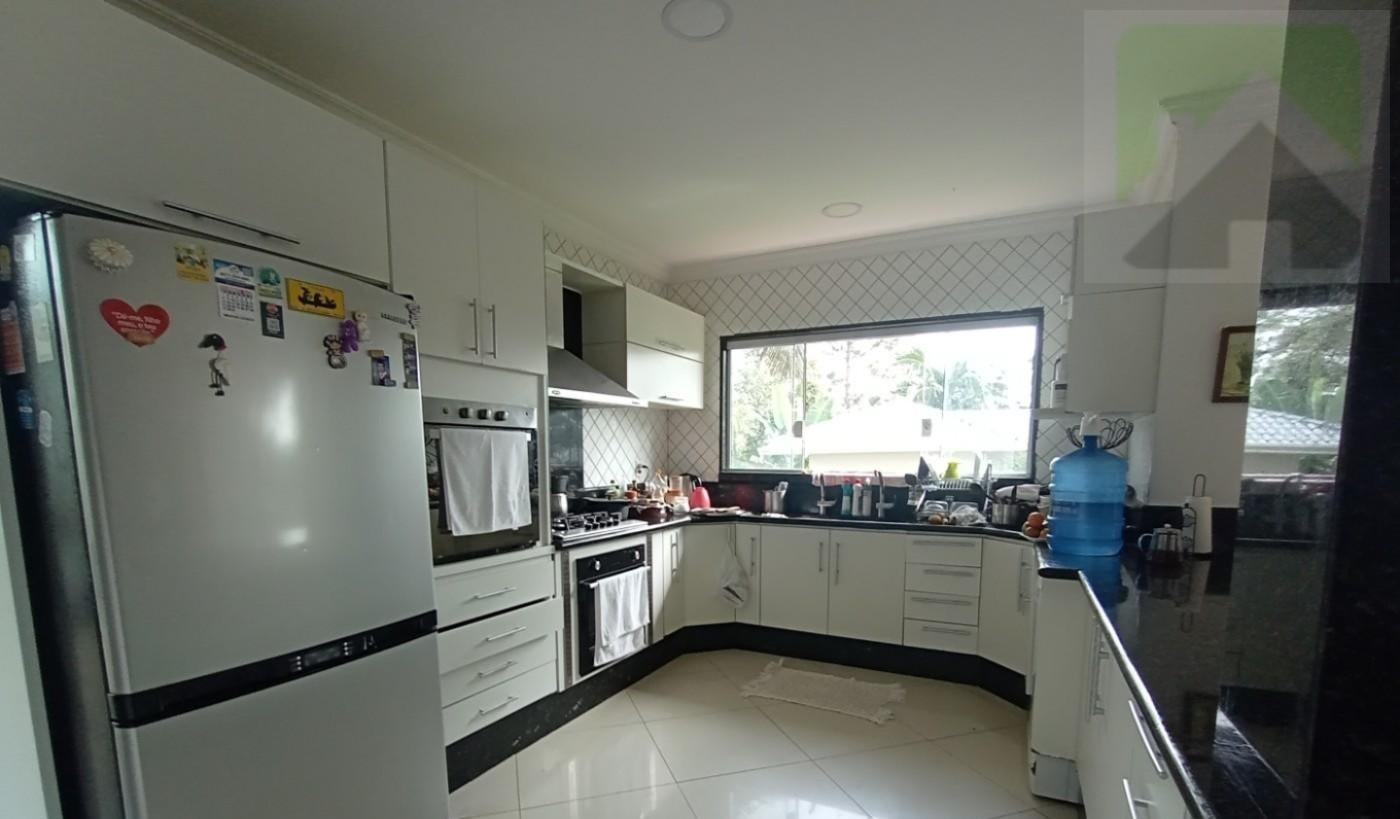 Sobrado à venda com 4 quartos, 1500m² - Foto 44