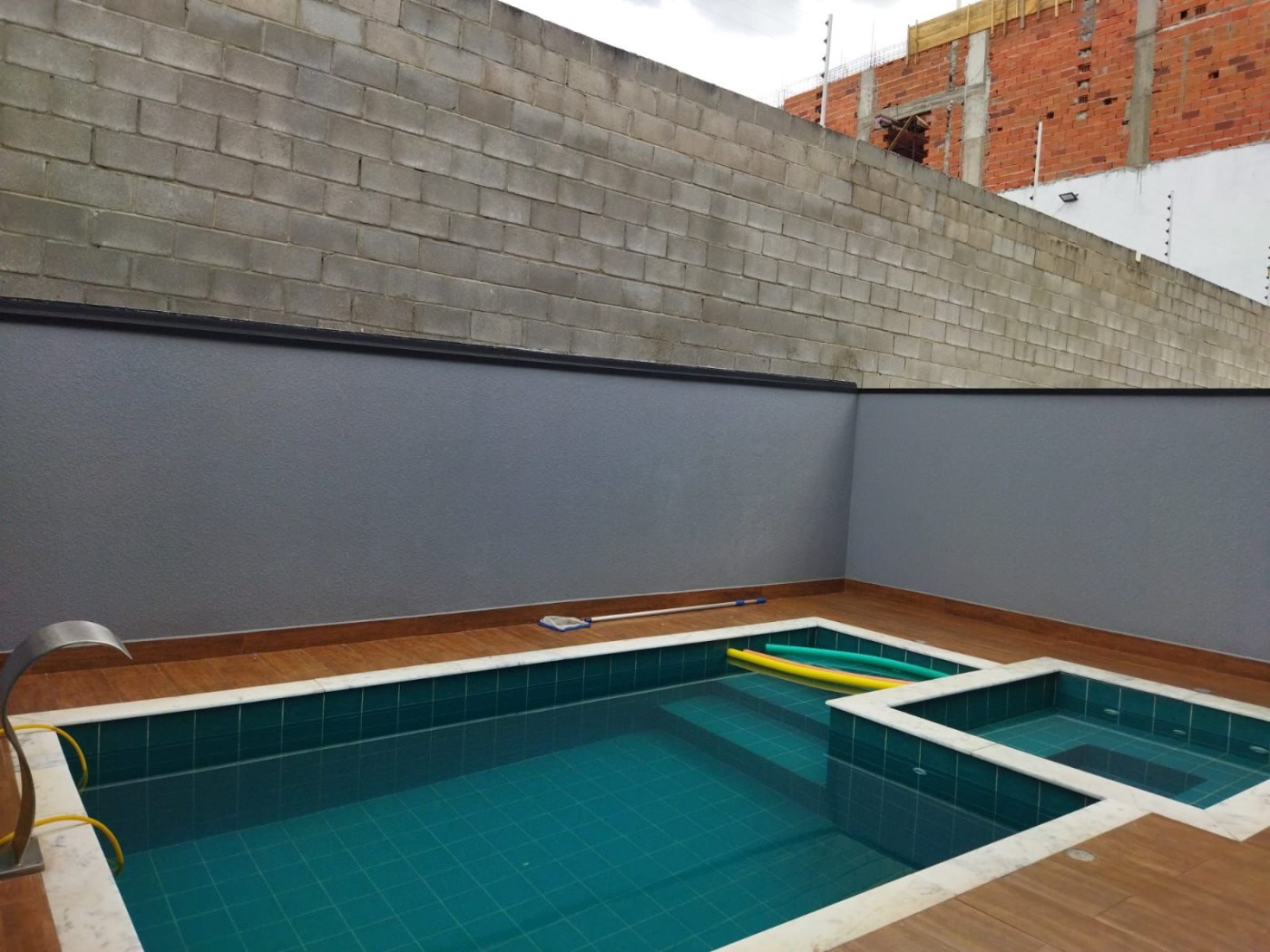Sobrado, 3 quartos, 200 m² - Foto 1
