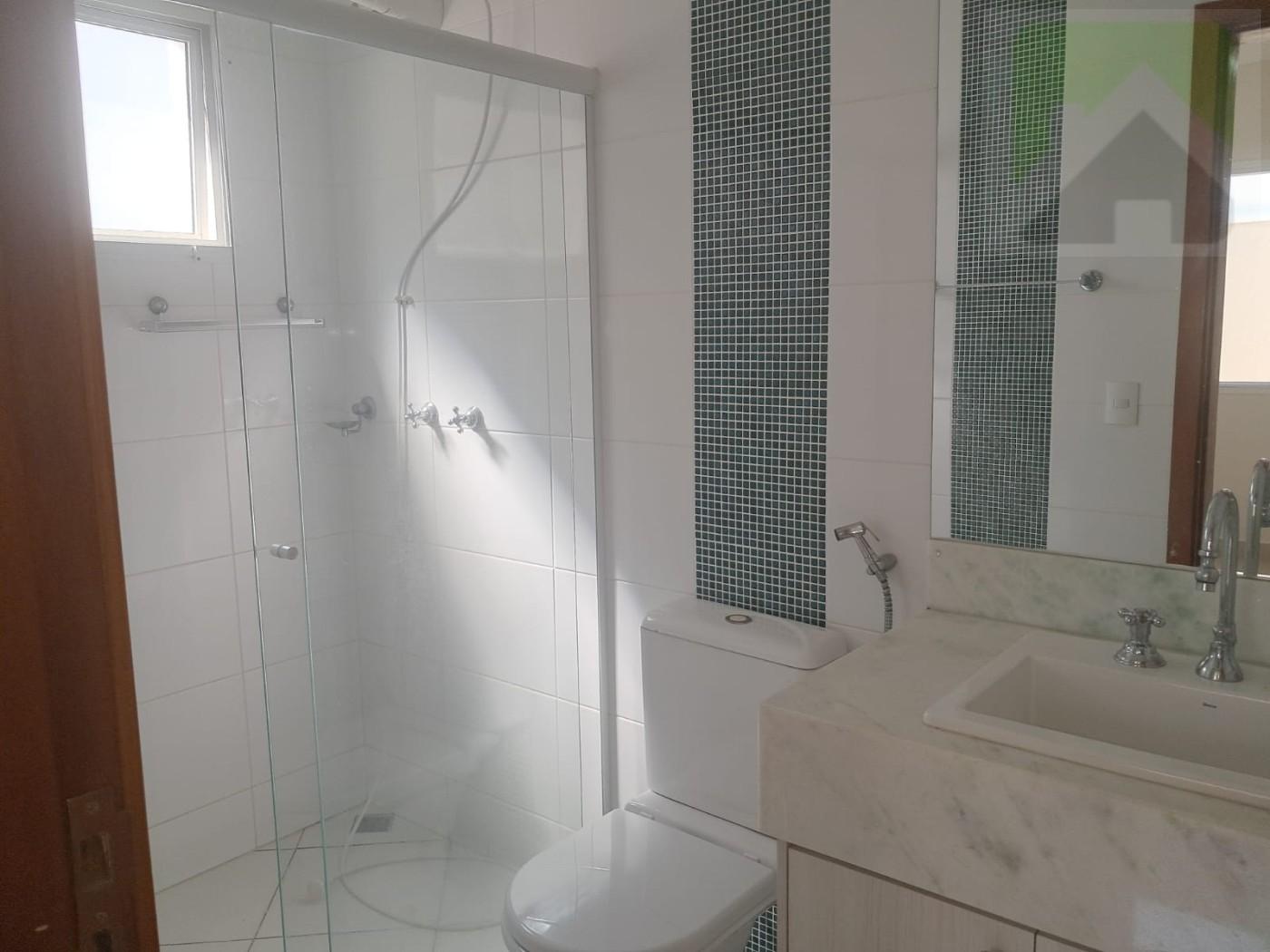 Casa de Condomínio para alugar com 4 quartos, 218m² - Foto 7