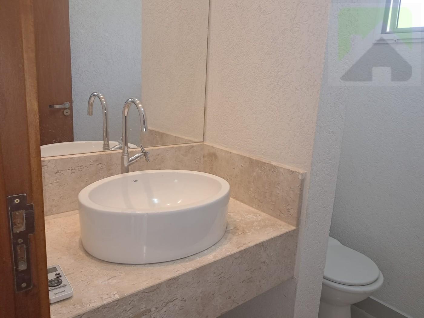 Casa de Condomínio para alugar com 4 quartos, 218m² - Foto 20